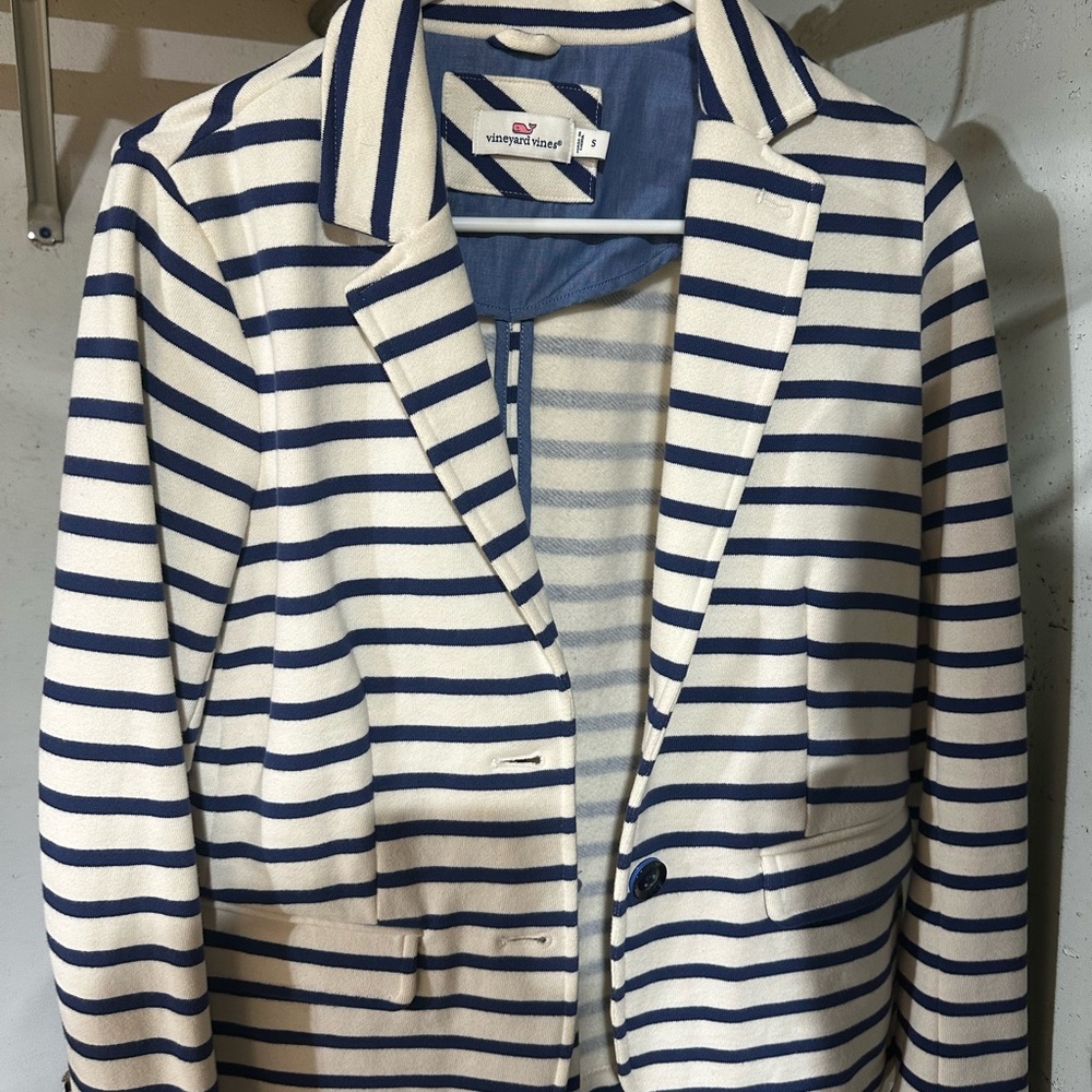 Vineyard Vines Blue and Cream Striped Blazer